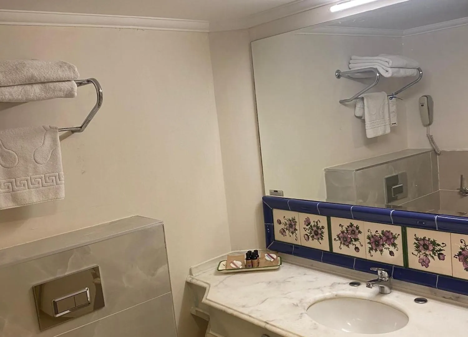 Anemon Kent Izmir Otel 4*,  Turcja